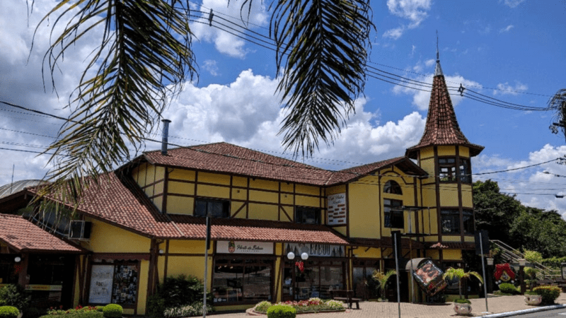 Boliche Kegelbahn: Música, diversão e restaurante em Nova Petrópolis